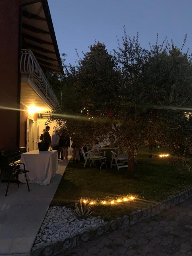 Pace, Luminosita E Comodita A Due Passi Dal Garda Volta Mantovana Phòng bức ảnh